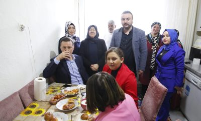 Hatipoğlu:”Mahalleler kaderine terk edilmiş durumda