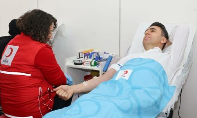 Kan bağışında bulunarak birçok kişiye örnek oldu