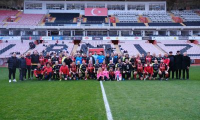 Eskişehir’in emektar futbolcuları bir araya geldi