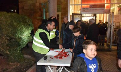 Bozüyük Belediyesi’nden Berat Kandili’nde şeker ikramı