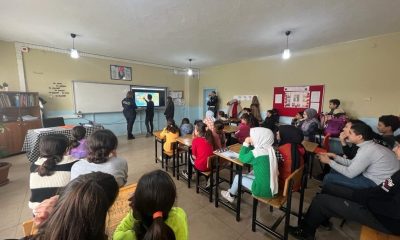 Öğrenciler polis ekiplerini yakından tanıyor