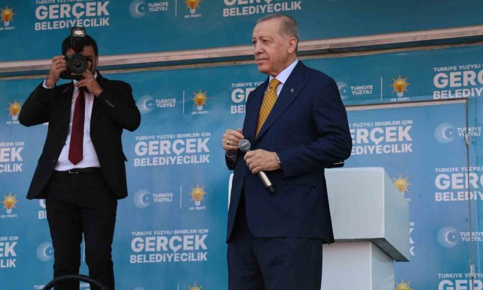 Cumhurbaşkanı Erdoğan: “Bu millet sırtını terör örgütlerine dayayanlara en güzel dersi sandıklarda verdi”