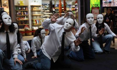 Deprem farkındalığı için hazırlanan ‘Sessiz ve sözsüz’ tiyatro oyunu büyük beğeni topladı