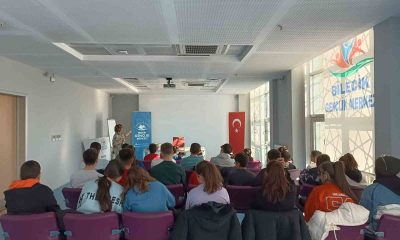 Spor psikoloğu eşliğinde sporculara eğitim verildi