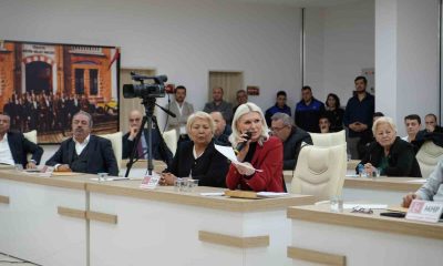 Bilecik Belediye Meclisine, 19 ayda alınan 322 işçinin sayısı tartışmalara neden oldu