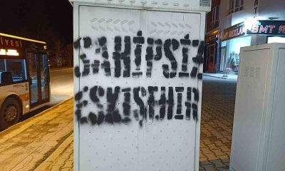 Eskişehir’de elektrik panolarında ’sahipsiz Eskişehir’ yazısı çoğalıyor