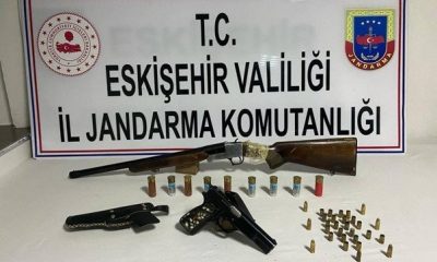 Jandarma operasyonlarında çok sayıda silah ve tarihi eser ele geçirildi