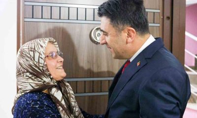 Şehit ailesinin yanında oldu