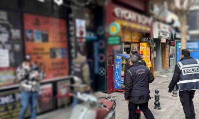 Polis ekiplerinden okul çevrelerinde denetim