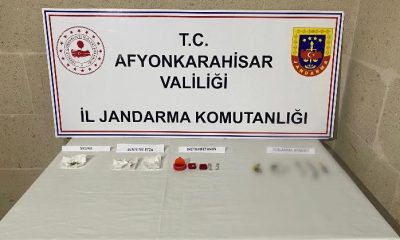 Ters yönden kaçmak isteyen zehir taciri jandarma tarafından yakalandı