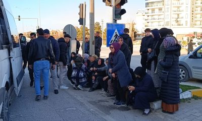 Afyonkarahisar’da işçi servisi tırla çarpıştı: 12 yaralı