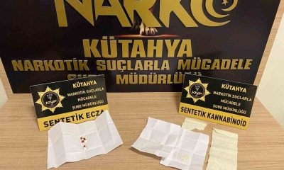 Kütahya’da 2 kişinin bulunduğu araçta uyuşturucu ele geçirildi