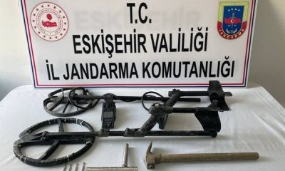 Dedektör ile arama yapan  şahıslar suçüstü yakalandı