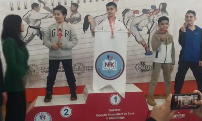 Okul sporlarında bir okul 3 birincilik