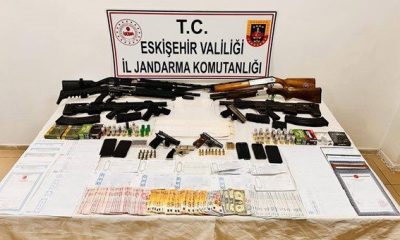 Jandarma mağdurlara zorla senet imzalatan şahısları operasyonla yakaladı (Video Haber)