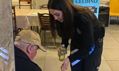 Polis huzurevinde kalan vatandaşlarla iftarda bir araya geldi