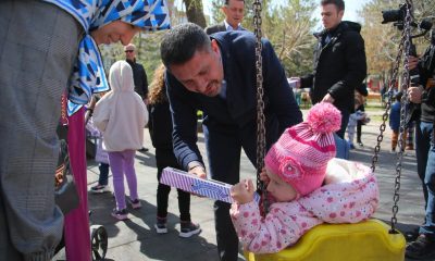 Genç Başkan Yüzügüllü,Tepebaşı’nda Halkla kucaklaşıyor