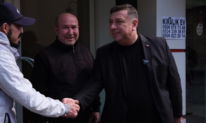 ÖZKAN ALP: Hizmette Önceliğimiz Çocuklarımız ve Eğitim