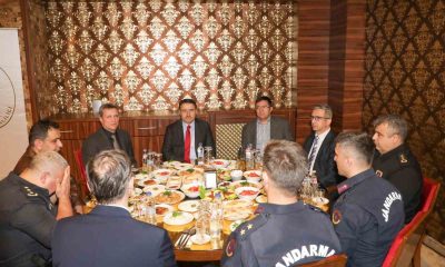 Jandarma ve emniyet personeliyle iftar
