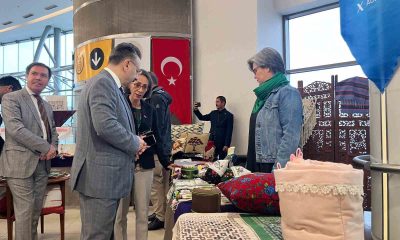 “İlmek İlmek dokunmuş hayatlar, kadınların elleriyle özgürleşiyor” sergisi