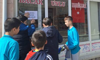 Kütahya Ahteri İmam Hatip Ortaokulundan “Askıda Ekmek” uygulaması