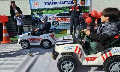 Minik öğrenciler jandarmayı yakından tanıyor