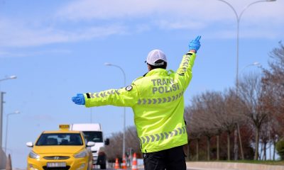 Trafik güvenliği için sürücüleri uyarıyorlar