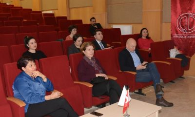 Edebiyat Fakültesi’nde tercüme bürolarının kültürel dönüşümü konuşuldu