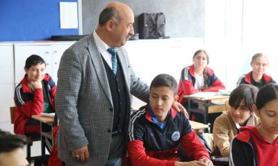 Müdür Başyiğit: “Sınava çok çalışarak liseye yerleşme ideallerinizi gerçekleştirin”