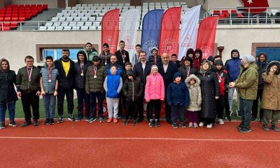 Özel sporcular atletizm müsabakalarında madalyalar sahiplerini buldu