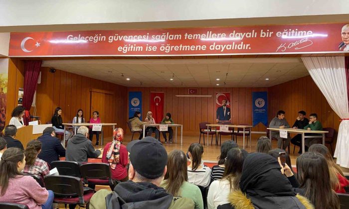 Ortaokullar arası 17’nci Milli Kültür Bilgi Kültür Bilgi Yarışması gerçekleştirildi