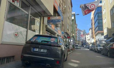 Bilecik’te araçlar kaldırımda, yayalar yolda