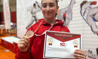 Kütahyalı Asiye Irmak Türkiye üçüncüsü