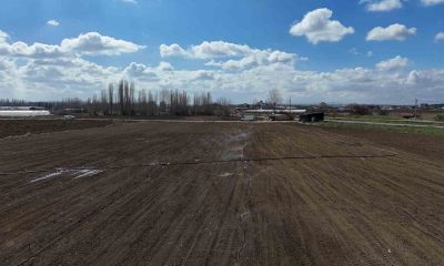 Son dönemlerin en kurak kış ayında çiftçiler tarlalarını 2 ay önce sulamaya başladı