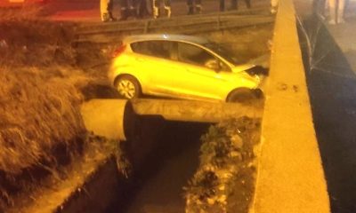 Otomobil sulama kanalına uçtu: 1 yaralı