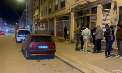 Darp edilen ve bıçaklanan 28 yaşındaki genç ağır yaralandı