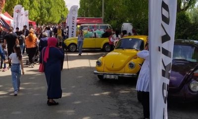 Çocuk Bayramı şenliklerine katılan vosvos grubu renkli görüntüler oluşturdu