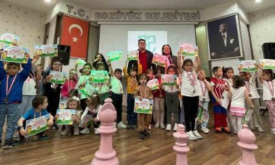 Küçük hanımlar ve beyler doyasıya eğlendi