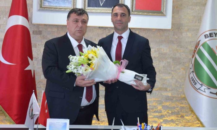 Beylikova’nın yeni başkanı mazbatasını aldı
