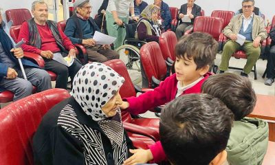 Minik öğrenciler büyüklerini unutmadı