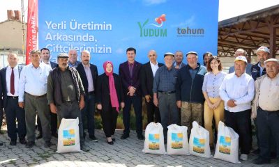 Yudum ve Tohum Derneği, Eskişehir’de çiftçilere yerli ayçiçek tohumu dağıttı