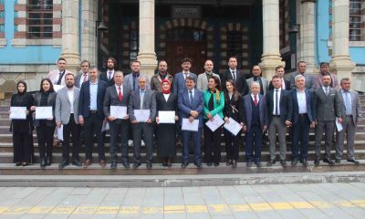 Kütahya’da AK Parti meclis üyeleri mazbatalarını teslim aldı