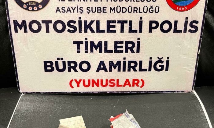 Kütahya’da Yunus Timleri bir şahsın üzerinde uyuşturucu ele geçirdi
