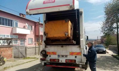 Pazaryeri’nde çöp konteynerleri yıkandı