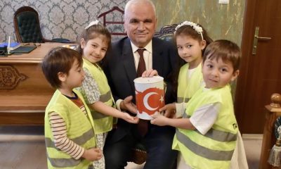 Kendileri küçük, yürekleri kocaman