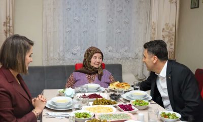 Şehit ailesinin iftar sofrasına misafir oldu
