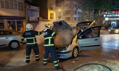 Bilecik’te seyir halinde alev alan ve patlamalar yaşanan araç yangını korkuttu