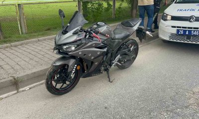 (ÖZEL) Motosikleti ile virajı alamayıp 100 metre yalpaladıktan sonra kaza yapan sürücü ağır yaralandı
