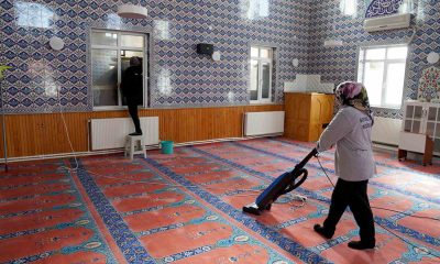 Camilerde Ramazan temizliği