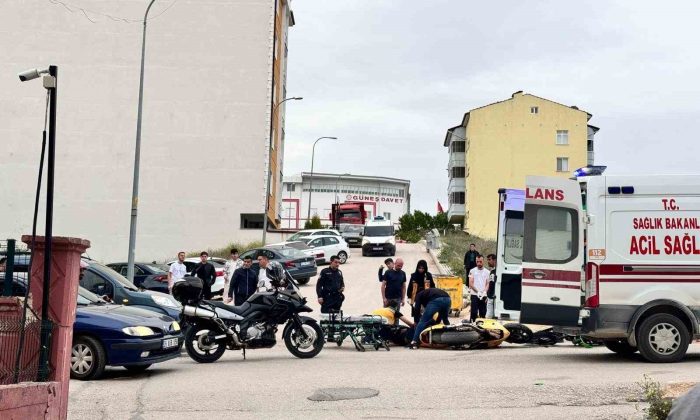 Bilecik’te motosikletlerin çarpışması sonucu 1 kişi yaralandı